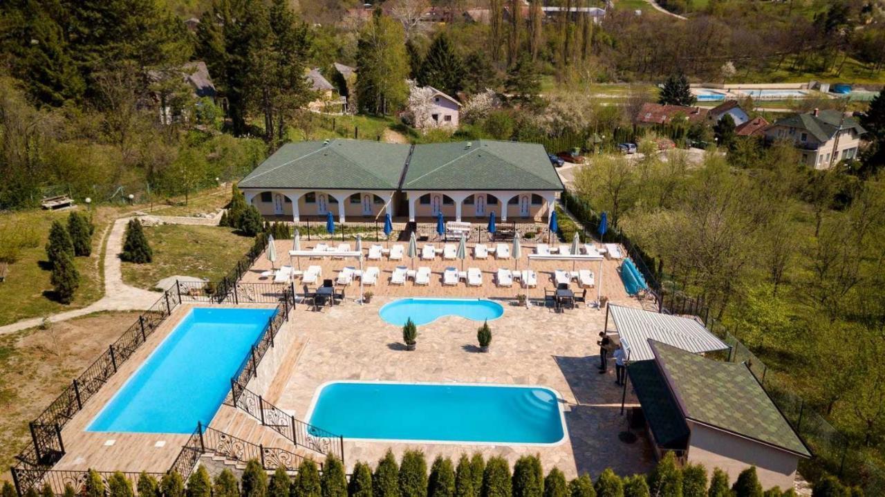 Suncani Breg Apartments 브르드니크 외부 사진
