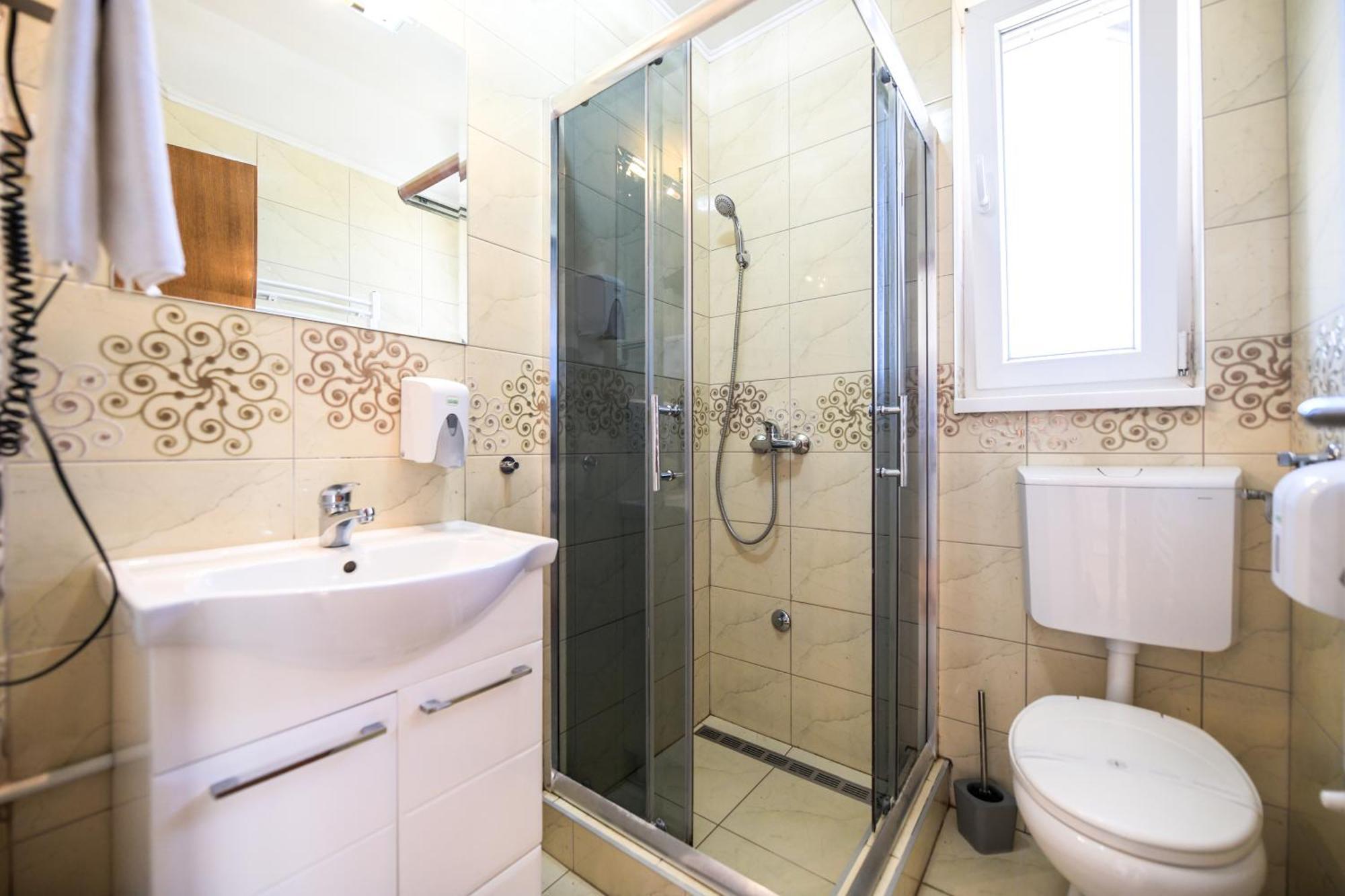 Suncani Breg Apartments 브르드니크 객실 사진